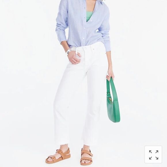 9" Billie demi-boot crop jean in white - Picture 3 of 4